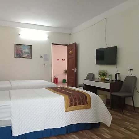 Family Transit 2 Hotel Ханой Екстер'єр фото