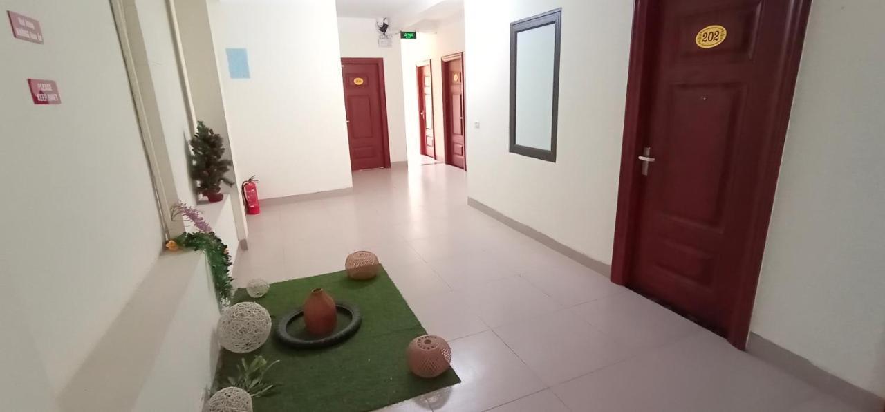Family Transit 2 Hotel Ханой Екстер'єр фото
